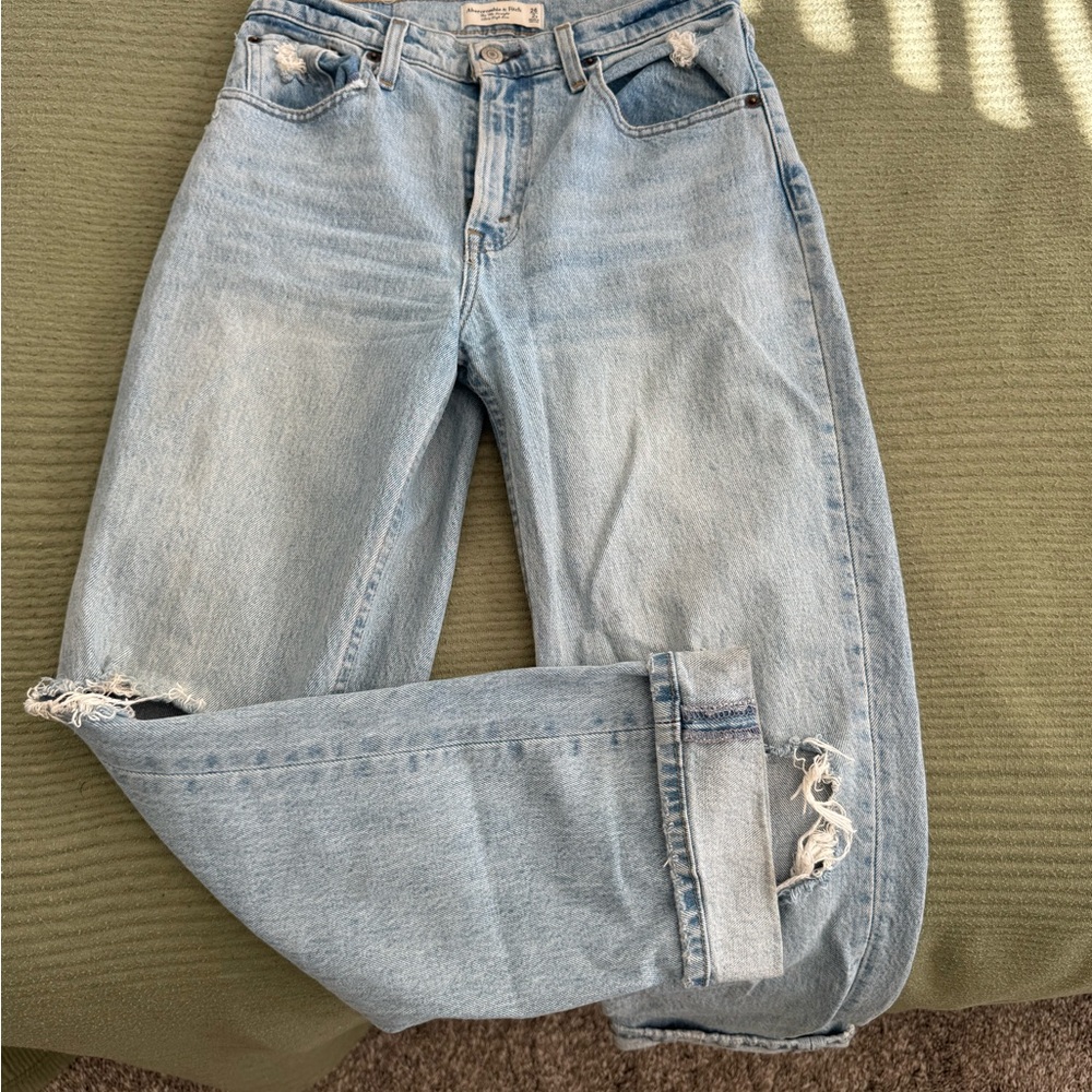 Abercrombie & Fitch Light Blue Boyfriend Jeans - Picture 1 of 2